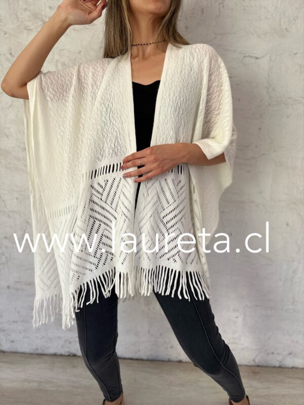 Ruana MACA Blanca