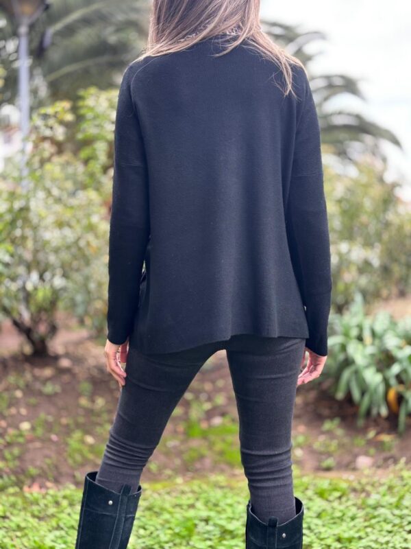 Sweaters BOTONES Negro - Imagen 3
