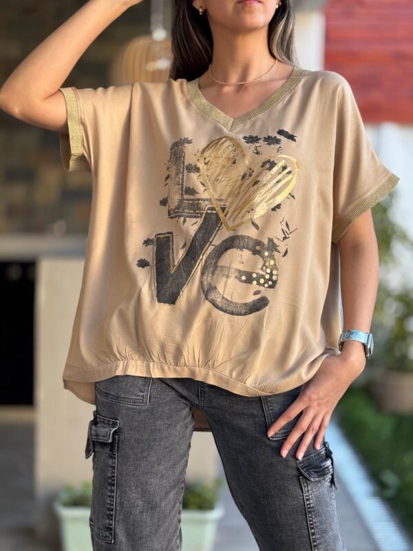 Polera LOVE Beige